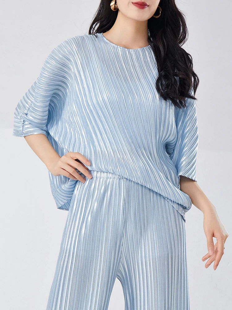 GVUW Pleated Women Shirt Round Collar Half Sleeve Solid Color Versatile New 2024 Fashion Female Loose Pullover Clothing 17G7063