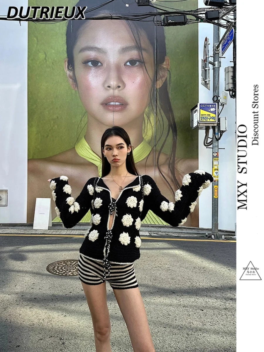 

Korean sweet Striped Knitted Shorts Women's Autumn and Winter High-waisted Casual Niche Design Bottoming Wool Short Pants