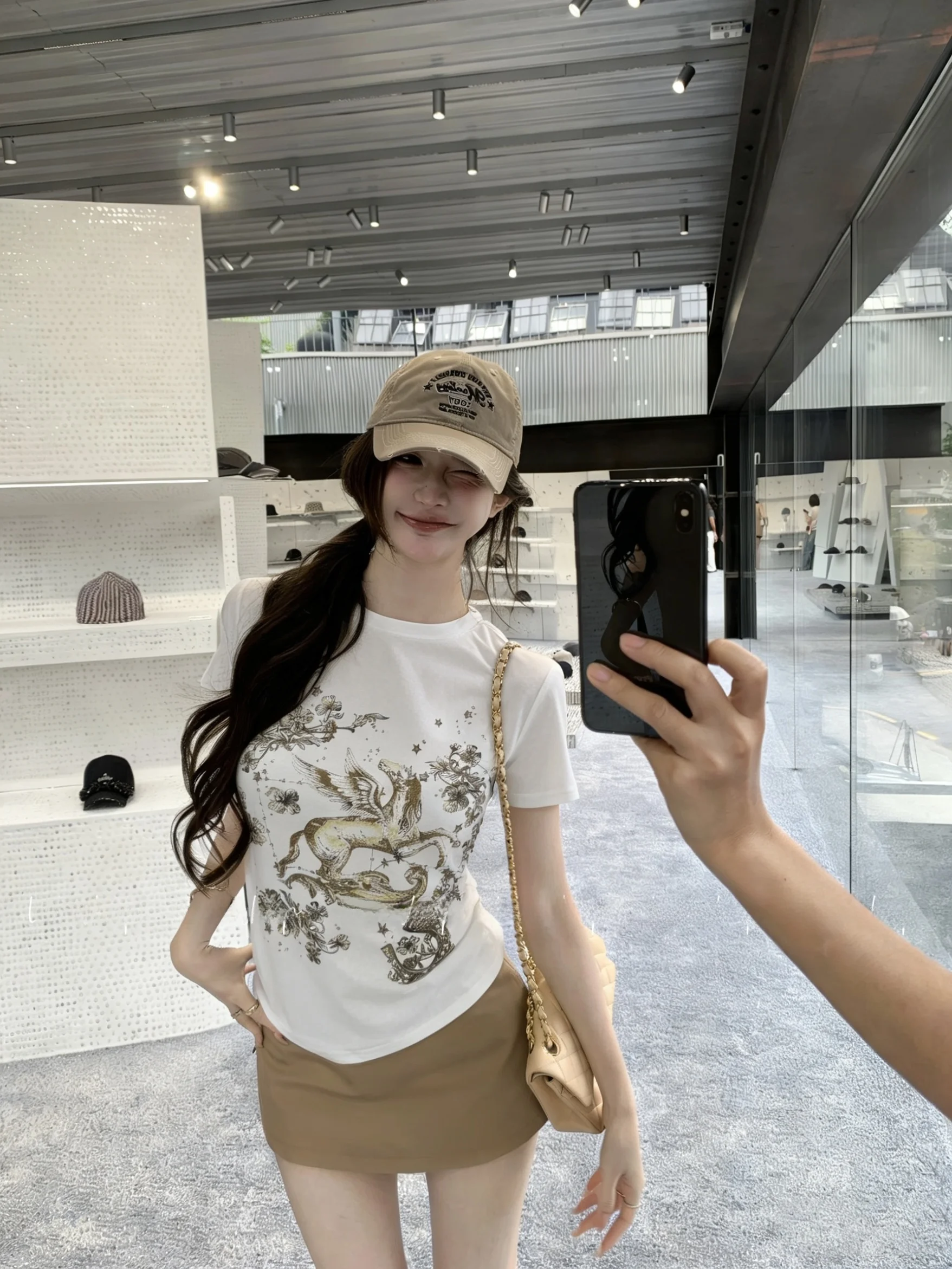 

Korean Style Gold Pegasus Print round Neck Short Sleeve Women's T-shirt Slim Fit Casual Cotton Top Half Sleeve Summer Fashion