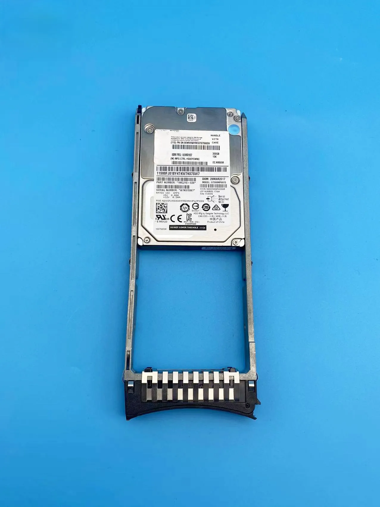 

Жесткий диск 00WV957 300 ГБ 15K SAS SSD 2.5