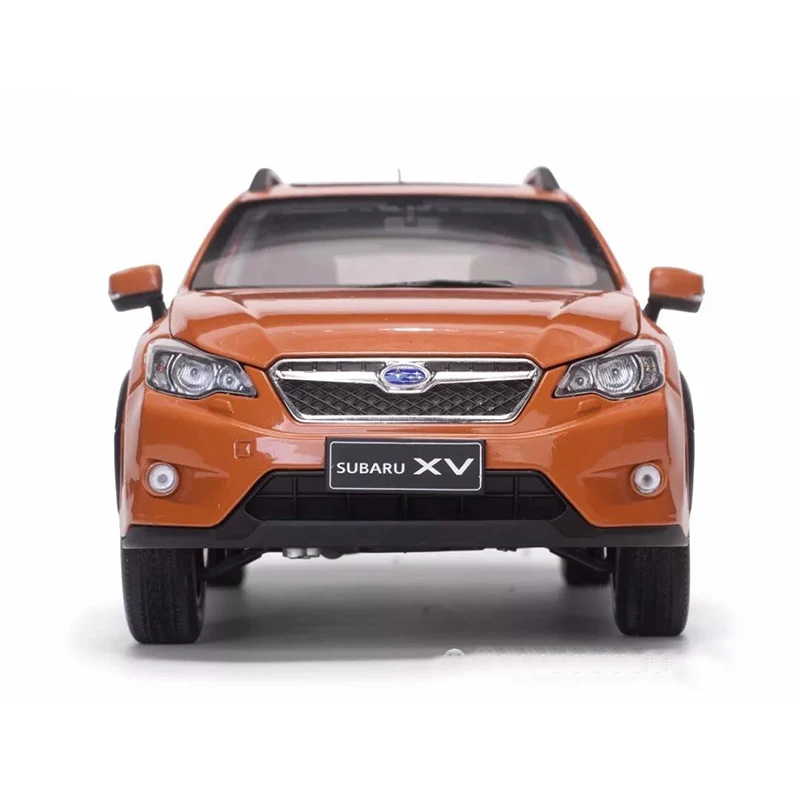 Diecast 1/18 Scale 2014 XV Subaru SUV Simulation Alloy Car Model Static Display Collectible Toy Gift Souvenir Decration