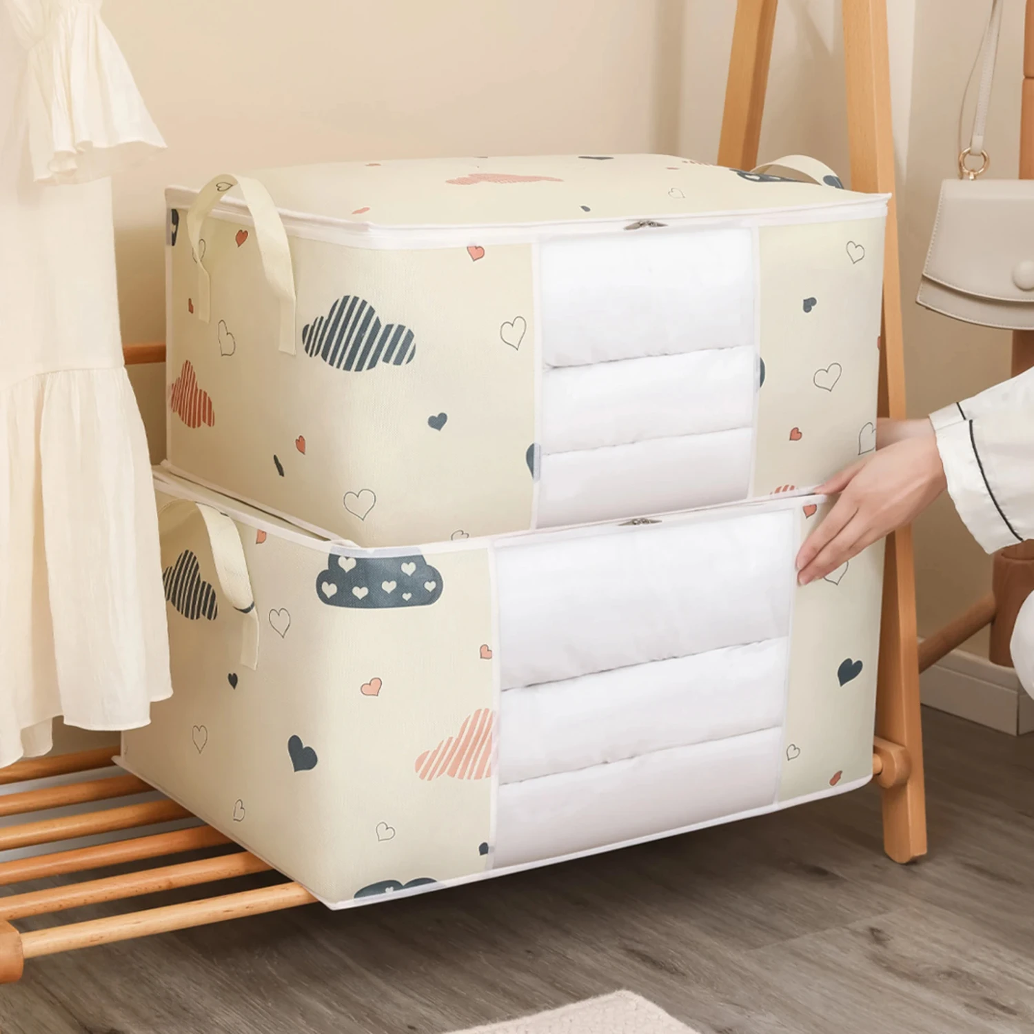 Foldable waterproof and dustproof portable non-woven clothes blanket pillow quilt boxes. Cold blanket Summer blanket Bed sheet