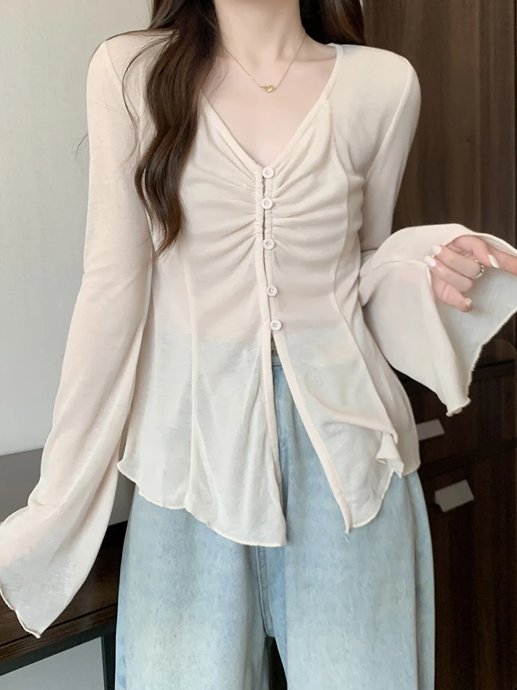 Damski kardigan plus size z dzianiny lodowego jedwabiu, chroniący przed słońcem, odkryty, cienki, letni, narzutka, dekolt w serek, długi rękaw, nieregularny krój.