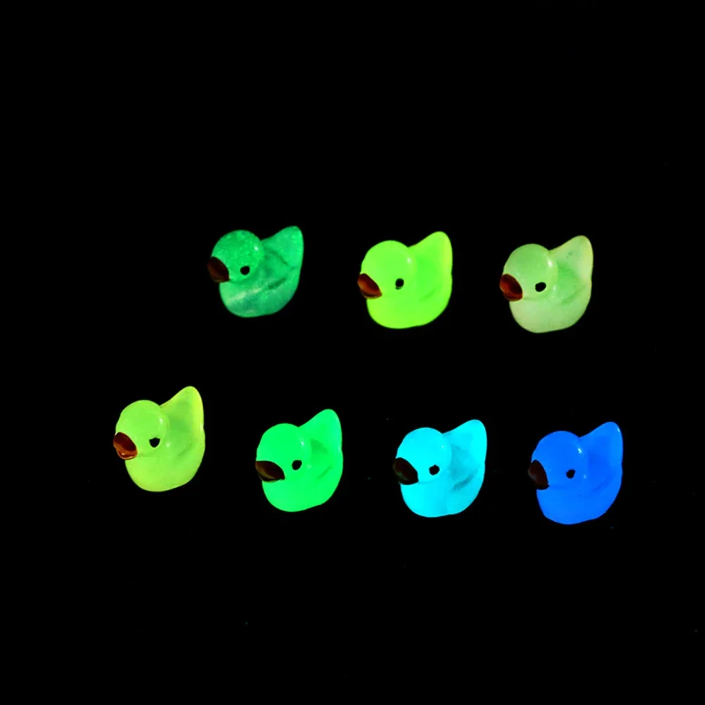 10PCS Luminous Mini Ducks Moss Microlandscape Miniature Duck Figurines Fairy Garden Accessories Home Decor Glow in The Dark Toys