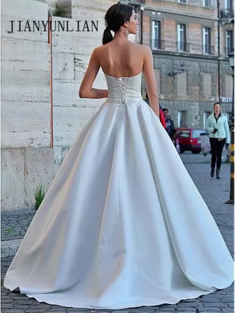 Customized New Arrival Strapless A-Line Wedding Dress Ruched Satin Gowns Floor Length Bridal Dress Lace up Vestidos De Noiva