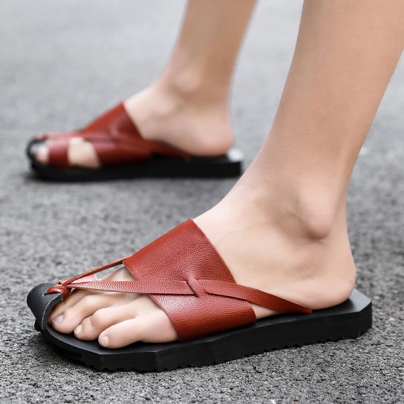 Men Sandals Leisure Shoes with Flat Light Indoor Household Slippers Antiskid Breathable A Word Procrastinates Sandals in Summer