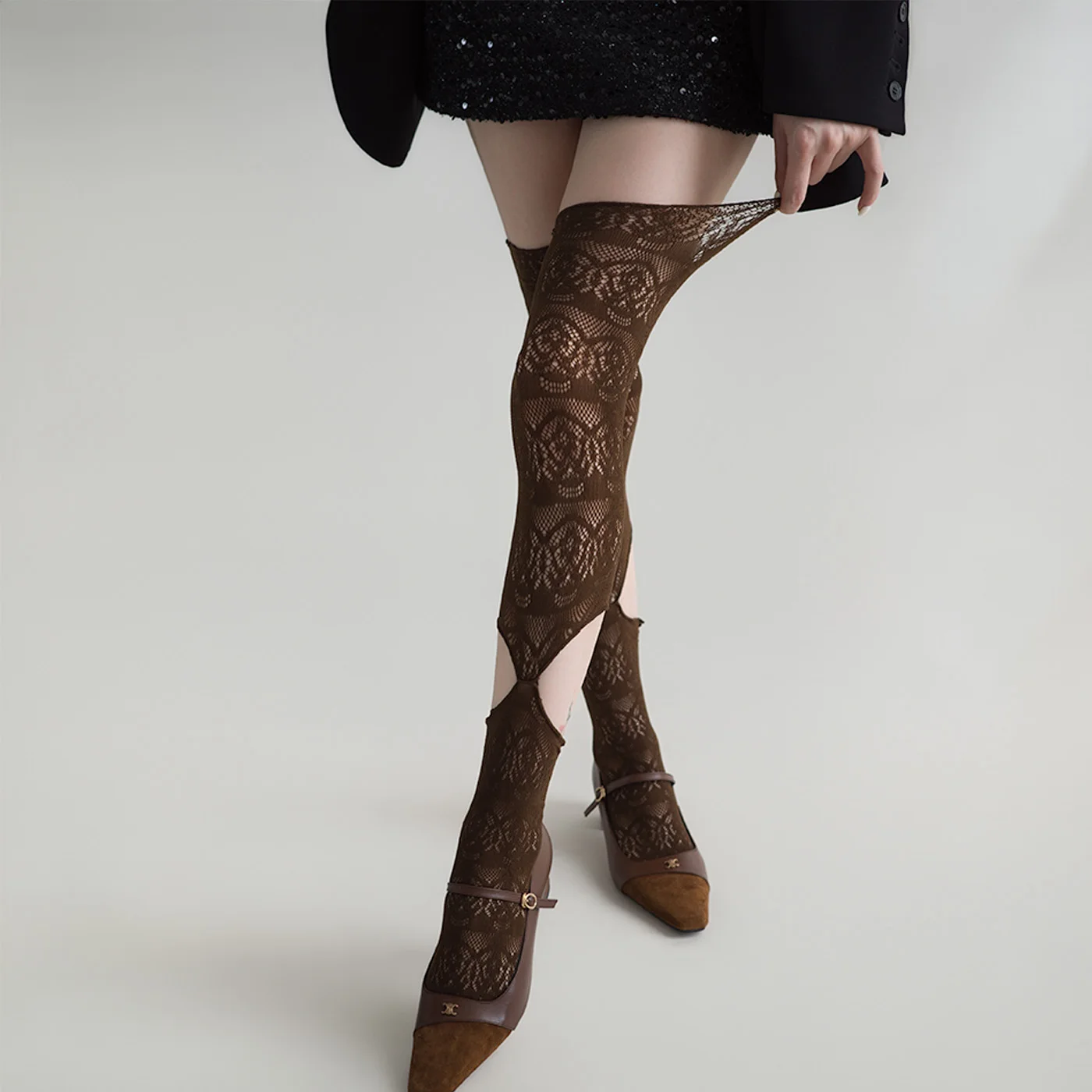 

Women's Lace Hollow Over Knee Stockings Sexy Sweet Flower Style Thigh Stockings Gothic Splicing Fishing Net Stockings Long Socks