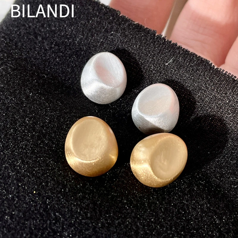 Bilandi Modern Jewelry Sweet Korean Temperament Metal Stud Earrings For Women Party Gifts Simply Design Ear Accessories