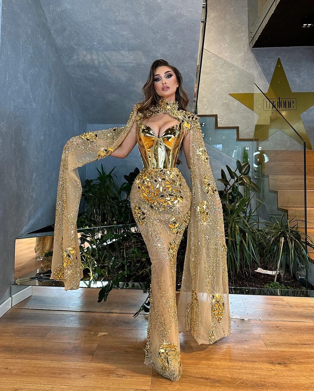 Unique Gold Mermaid Prom Dresses Cape Sleeves Shiny Sequins Beading Illusion Evening Gowns Custom Made Robe De Soirée