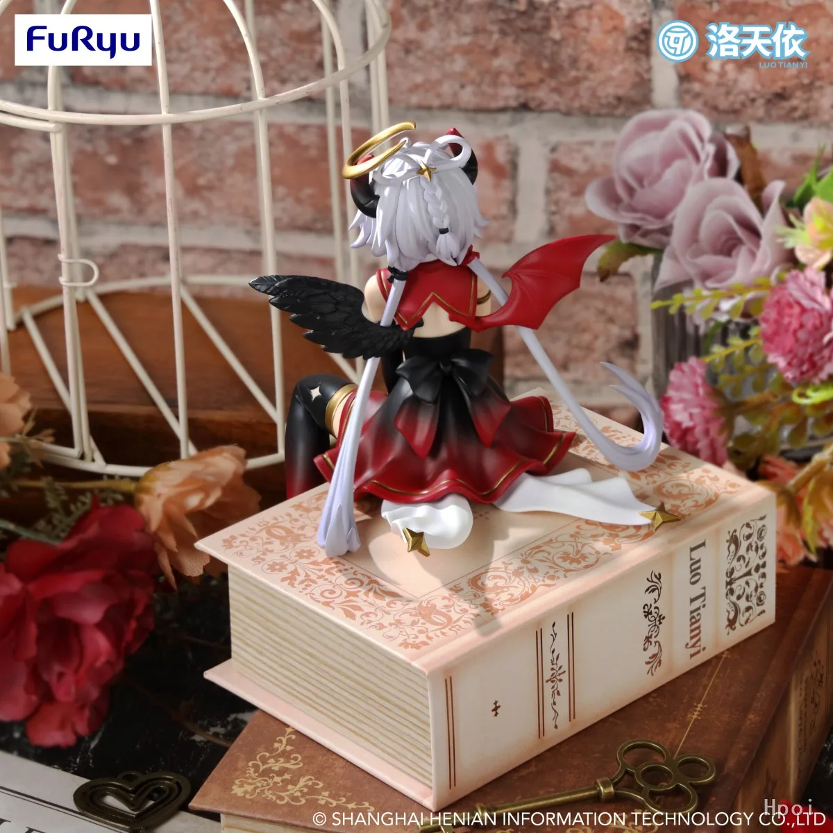 

【FS】FuRyu Instant Noodles Fallen Angel Luo Tianyi Figure Model Toy Gifts