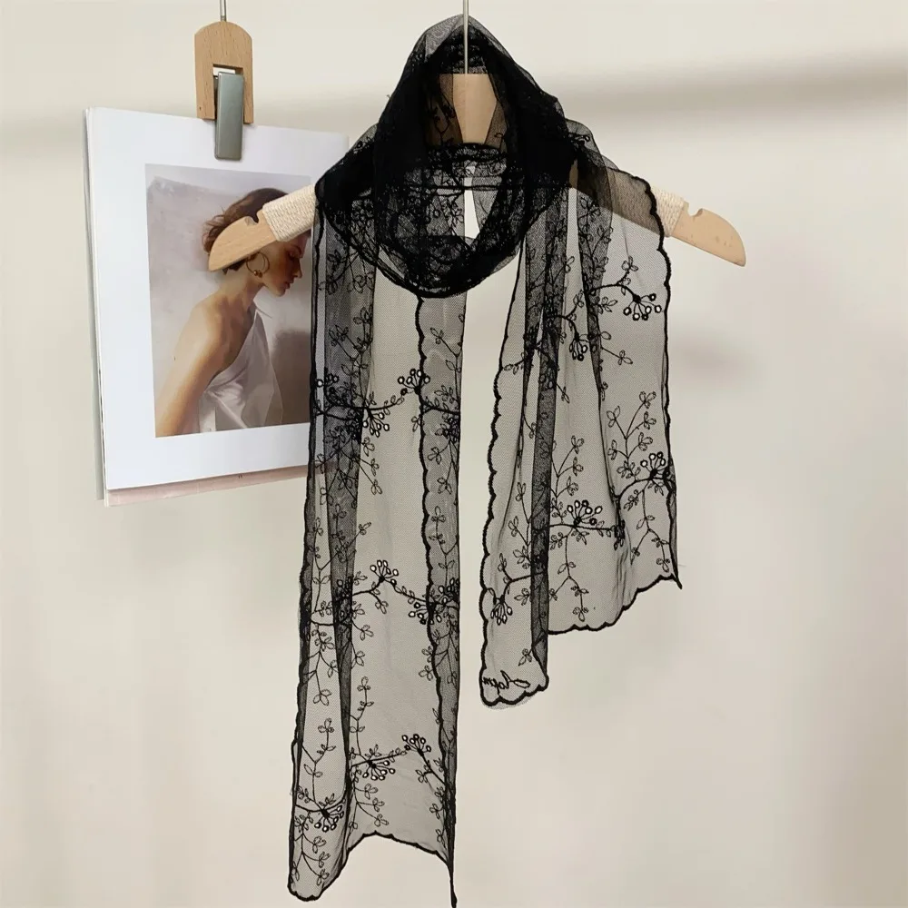 

Literary Retro Women's Lace Scarf Korean Version Embroidered Flower Sunscreen Shawl Long Female Headscarf