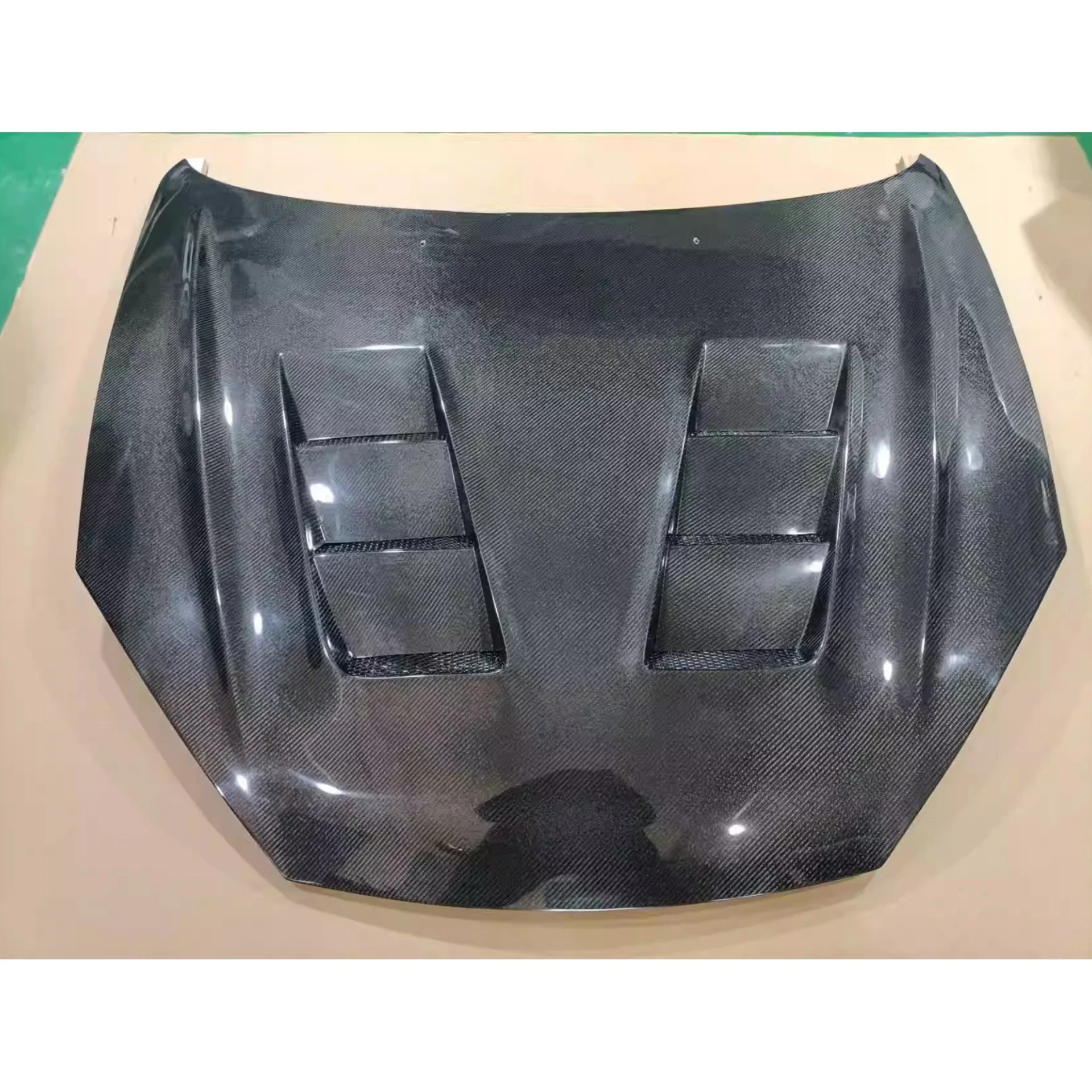 Kohlefaser-Motorhaube, Motorabdeckung für Hyundai Rohens Coupe 2007, modifizierte leichte Motorhaube, Autozubehör