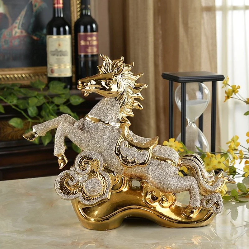 Modern high-end ceramic handicrafts fly yellow Tengda gold-plated horse ornaments home decorations housewarming gifts