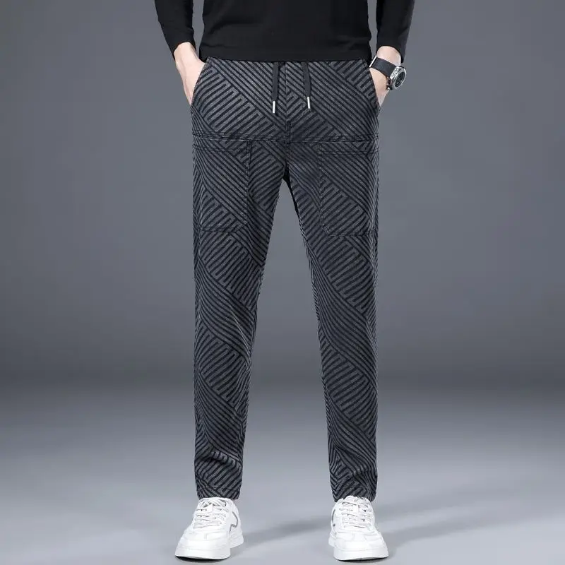 Fleece Jeans Men Sweatpants Cargo Pants Elastic Warm Luxury Brand Hip Hop Vintage Trouser Designer Men Clothing Winter New