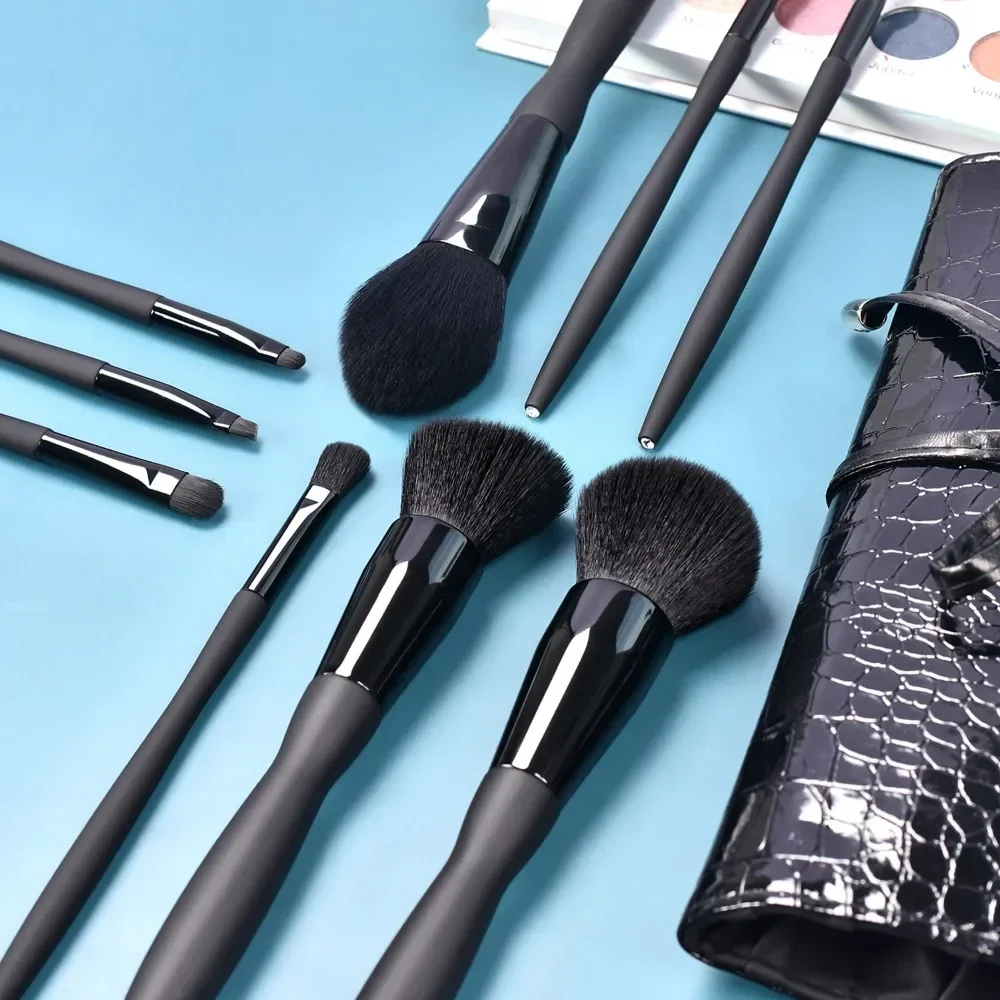 Set di pennelli per trucco 9 pezzi fondotinta per ombretto donna cosmetico cipria sfusa Blush pennello per trucco Super morbido strumento di bellezza