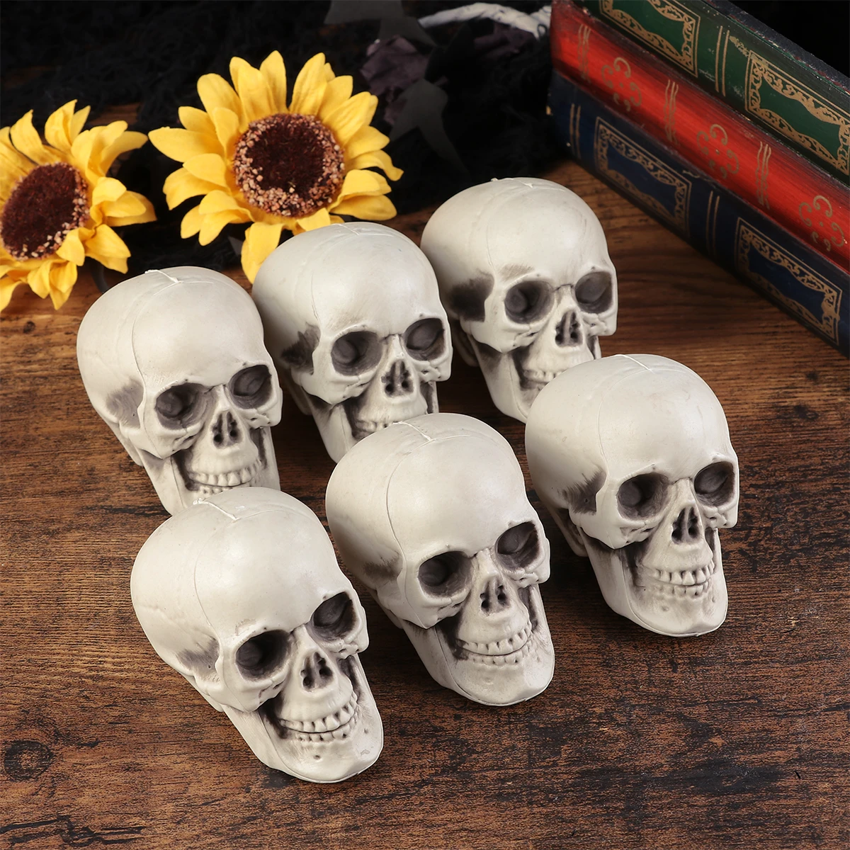 

6pcs Artificial Decor Halloween Skull Ornament Plastic Skull For Party Supplies Ghost House Desktop Decoration Halloween Props