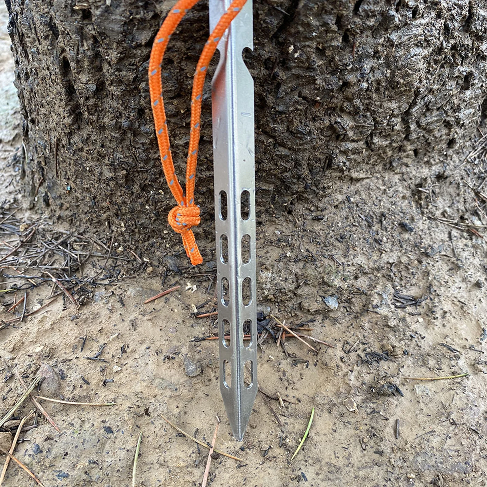 

Heavy-Duty V Shape Tent Stakes Easy to Install Durable Sand & Snow Spikes for Camping Christmas Decorations