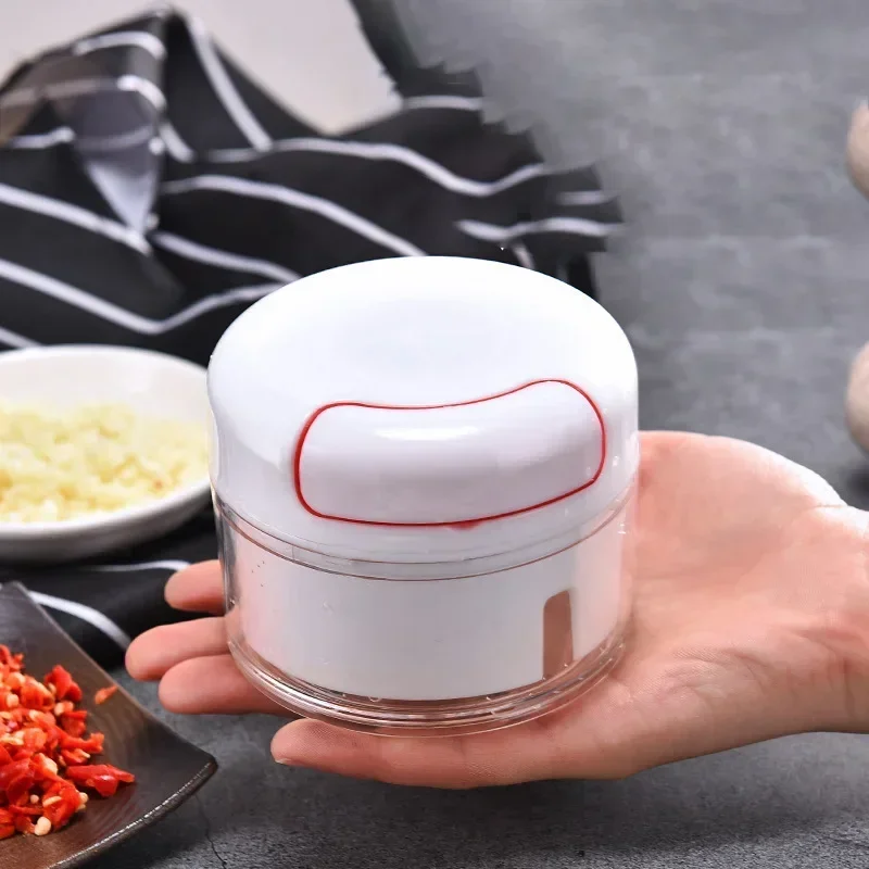 

1pcs White Hand Pulled Garlic Grinder In The Kitchen Palm Multi Functional Food Garlic Grinder Shredding Machine Kitchen Gadgets
