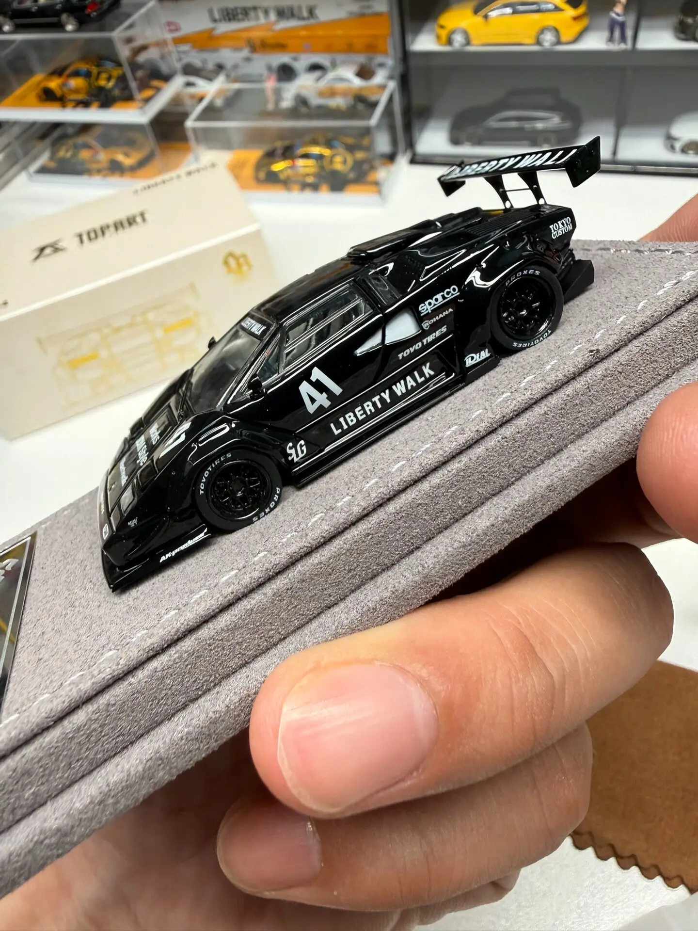 Diecast TopArt 1:64 Scale Coutach LBWORK Black Alloy Car Model