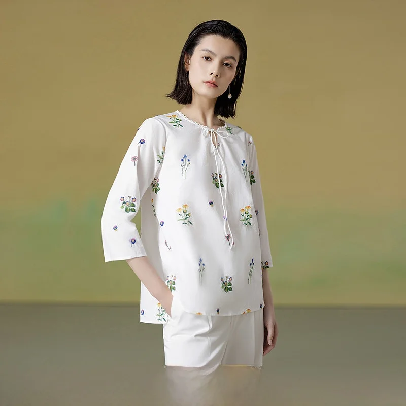 

New Summer 2025 Embroidered Cotton Blouse Lace Trim round Ne 00% Cotton Women's irt Breathable Comfortable Straight Cut