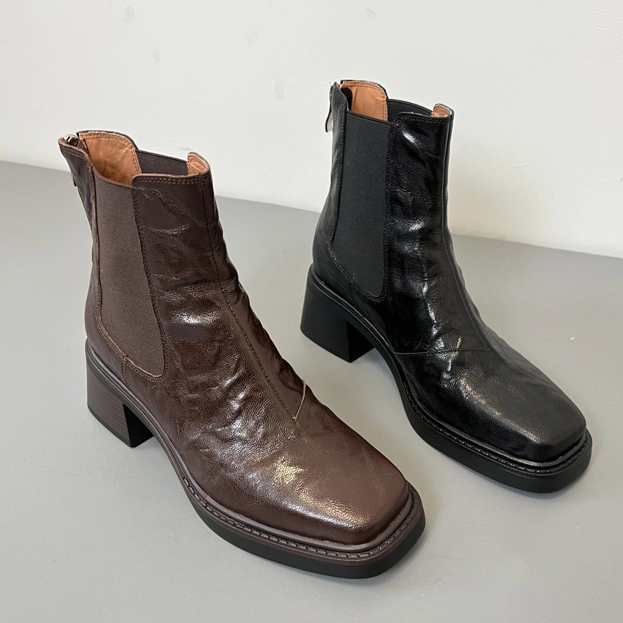 Solid Color Leather Women's Square Toe Ankle Boots Spring and Autumn Minimalist Zipper Design Retro Chelsea Women's Booties