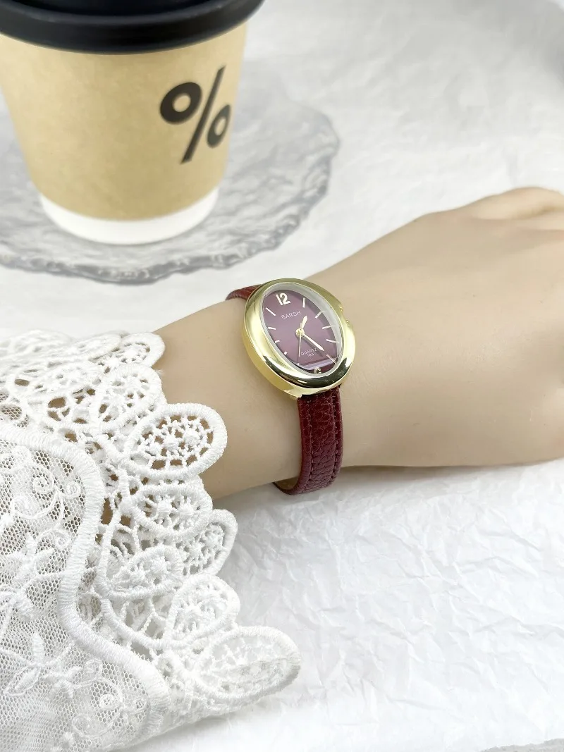 Heiß begehrte Marken-Quarzuhr für Damen, modisches Lederarmband, Taubenei-Zifferblatt, Luxus-Geschenk, Mädchen-Armbanduhren, Dropshipping. – Detail 19