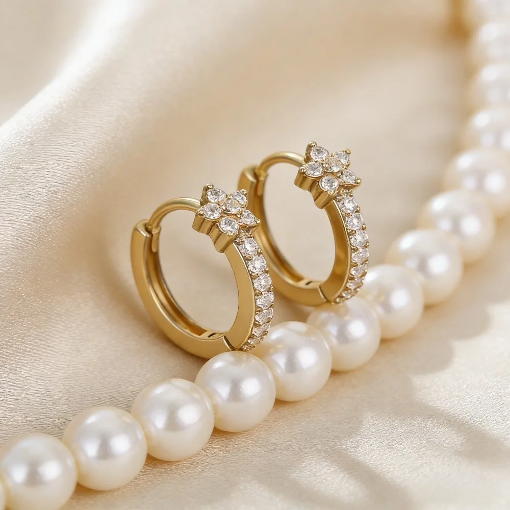 Diamantbesetzte Blumen-Creolen, dreidimensionales Blumendesign, leicht und angenehm am Ohr, einzigartiger Artikel für Frauen, Nischendesign-Ohrringe, mikro-eingelegte Ohrringe, mehrlagige Ohrringe,