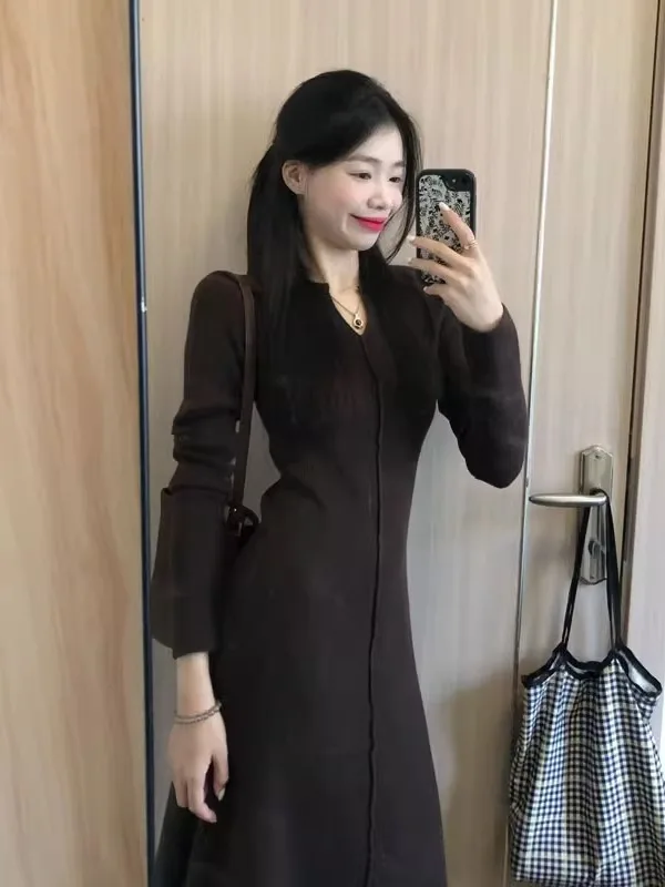 

Черное приталенное платье с V-образным вырезом в корейском стиле Хепберн, с завышенной талией, из смесового хлопка, с длинными рукавами, для женщин и девушек