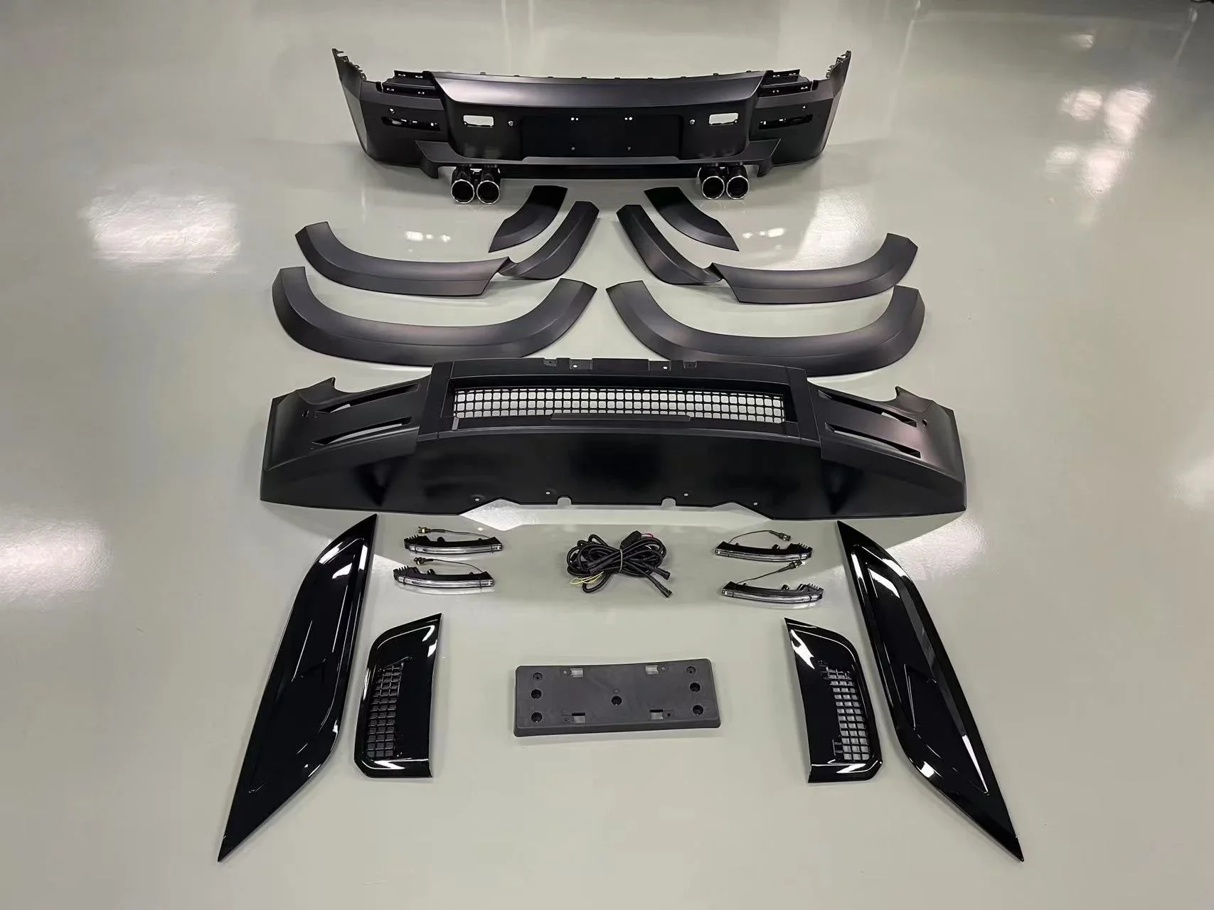 New Bright Body Kit Upgrade LM Style Full Set For Land Rover Defender 2020+ 90/110/130