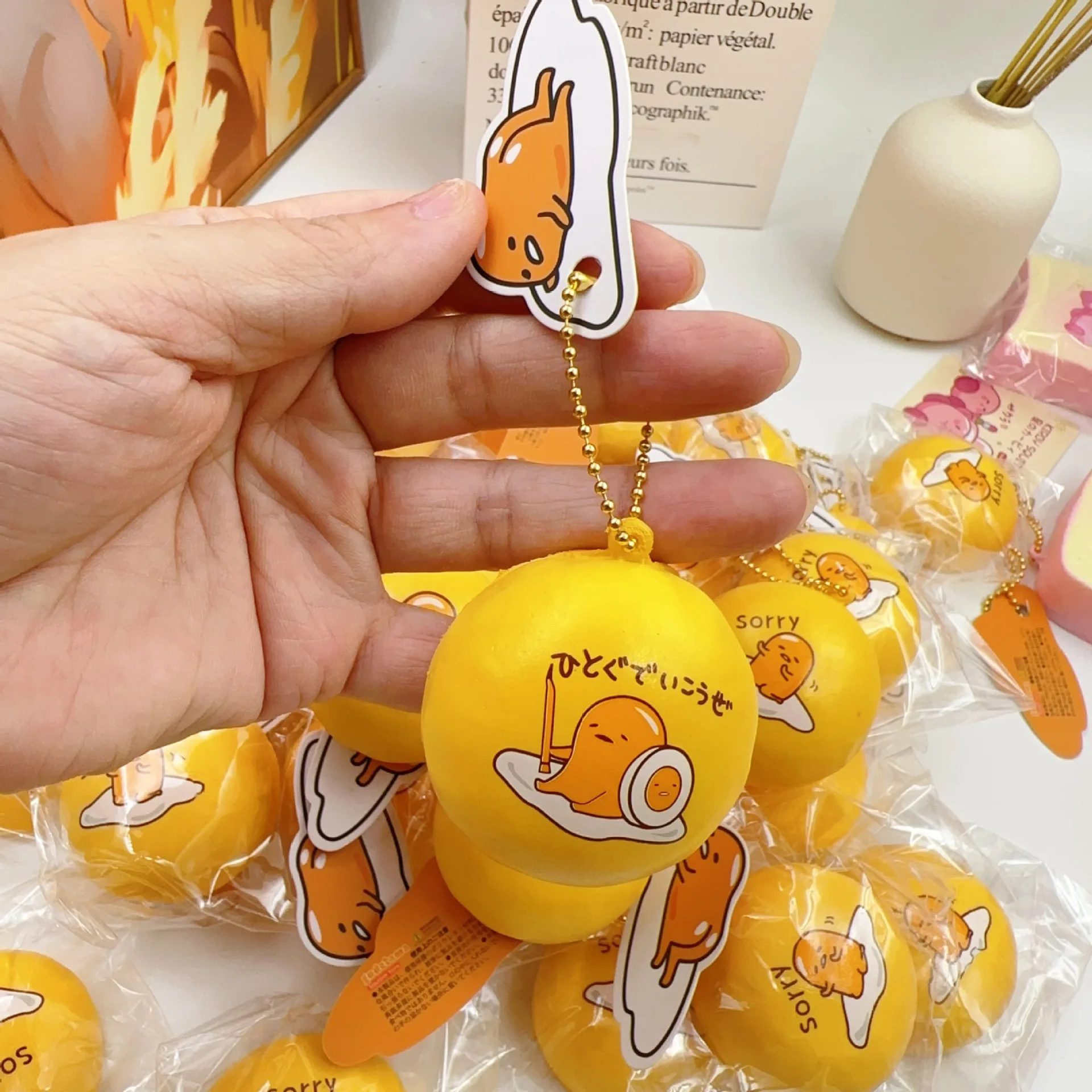 Gudetama Sanrio Cute Cartoon Slow Rebound Pinch Pinch Kawaii Toy Key Chain Pendant Lovely Periphery Schoolbag Decoration Gifts