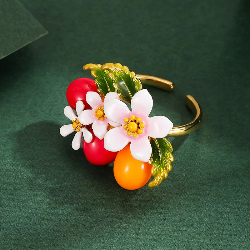 

Autumn New High-end Enamel Glaze Red Flower Green Leaf Ring Three-dimensional Versatile Exquisite Opening Adjustable Finger Ring
