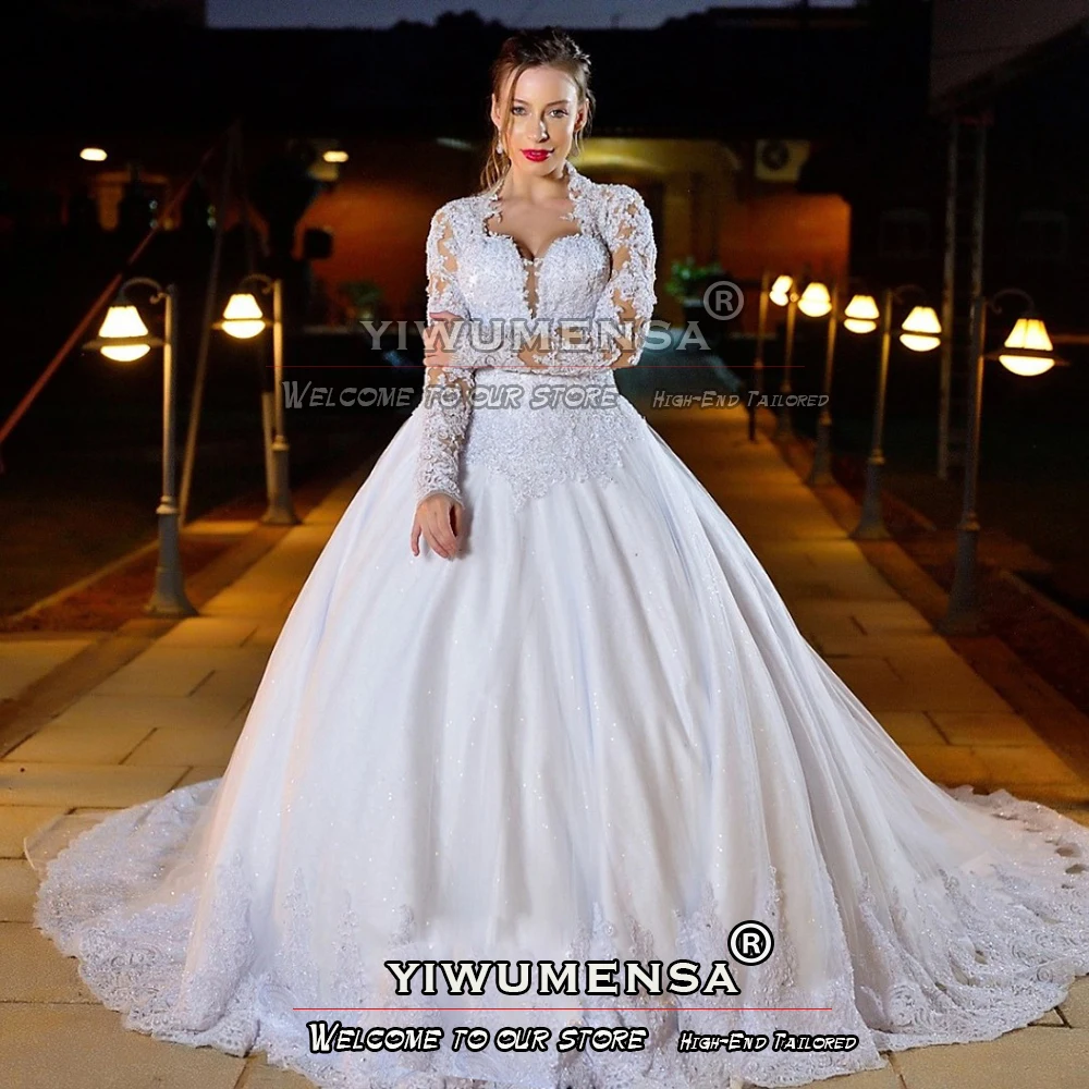 Robe de mariée en Tulle blanc pour femme, tenue de mariage élégante, en peau, perles blanches, col en V, effet d'illusion, sur mesure