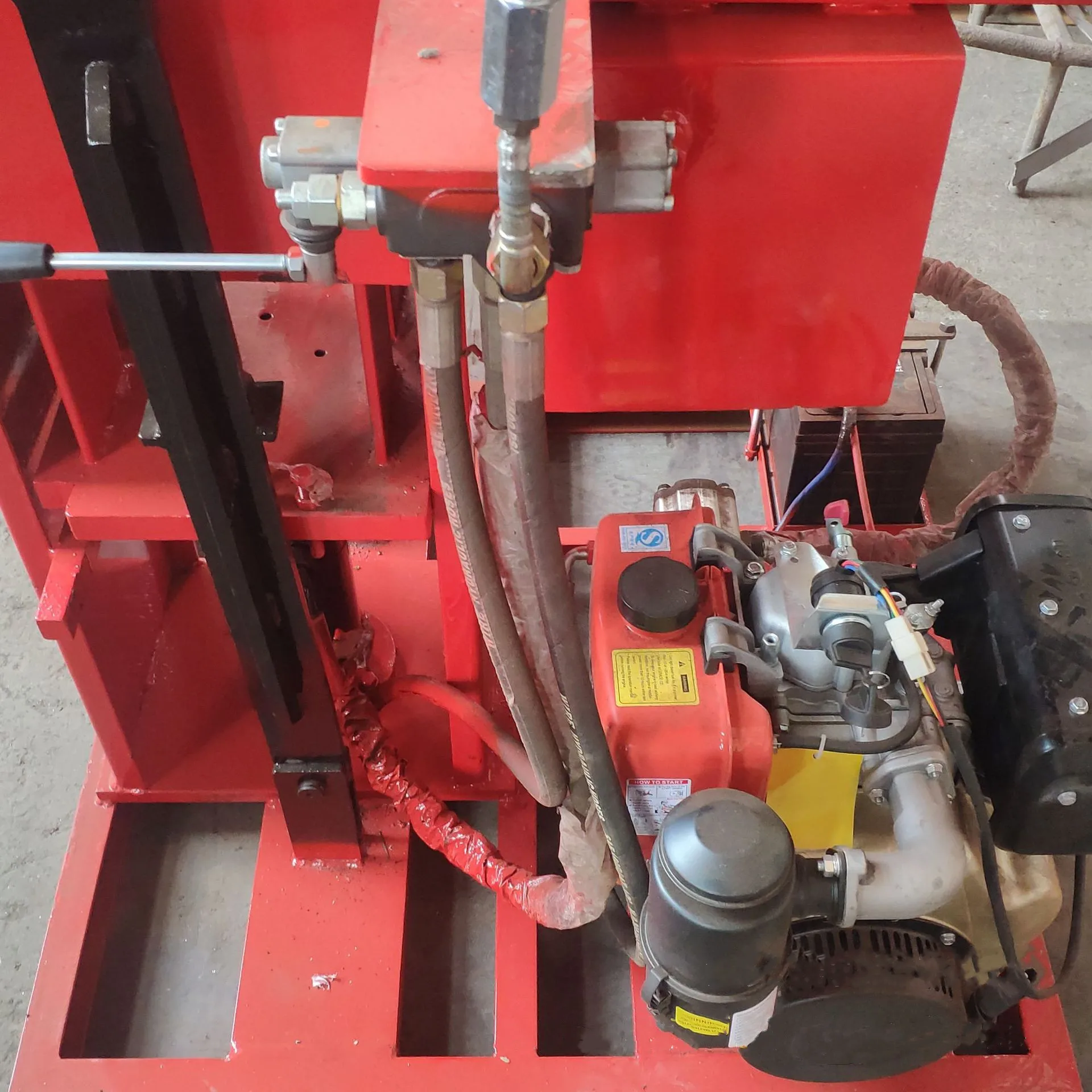 Compress Earth Brick Making Machine Low Price to Make Ecological Interlocking Interlock Soil Brick/Clay Brick Machine