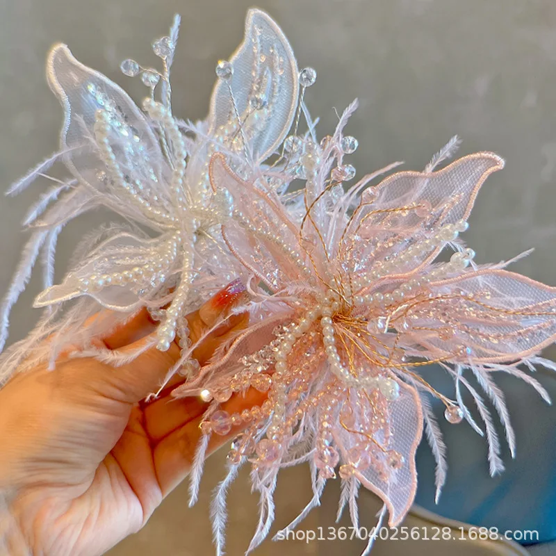 

Luxury Exquisite Handmade Beaded Feather Big Flower Hair Clips Headbands Fashion Performance Hairpin for Kids Party Stage Show