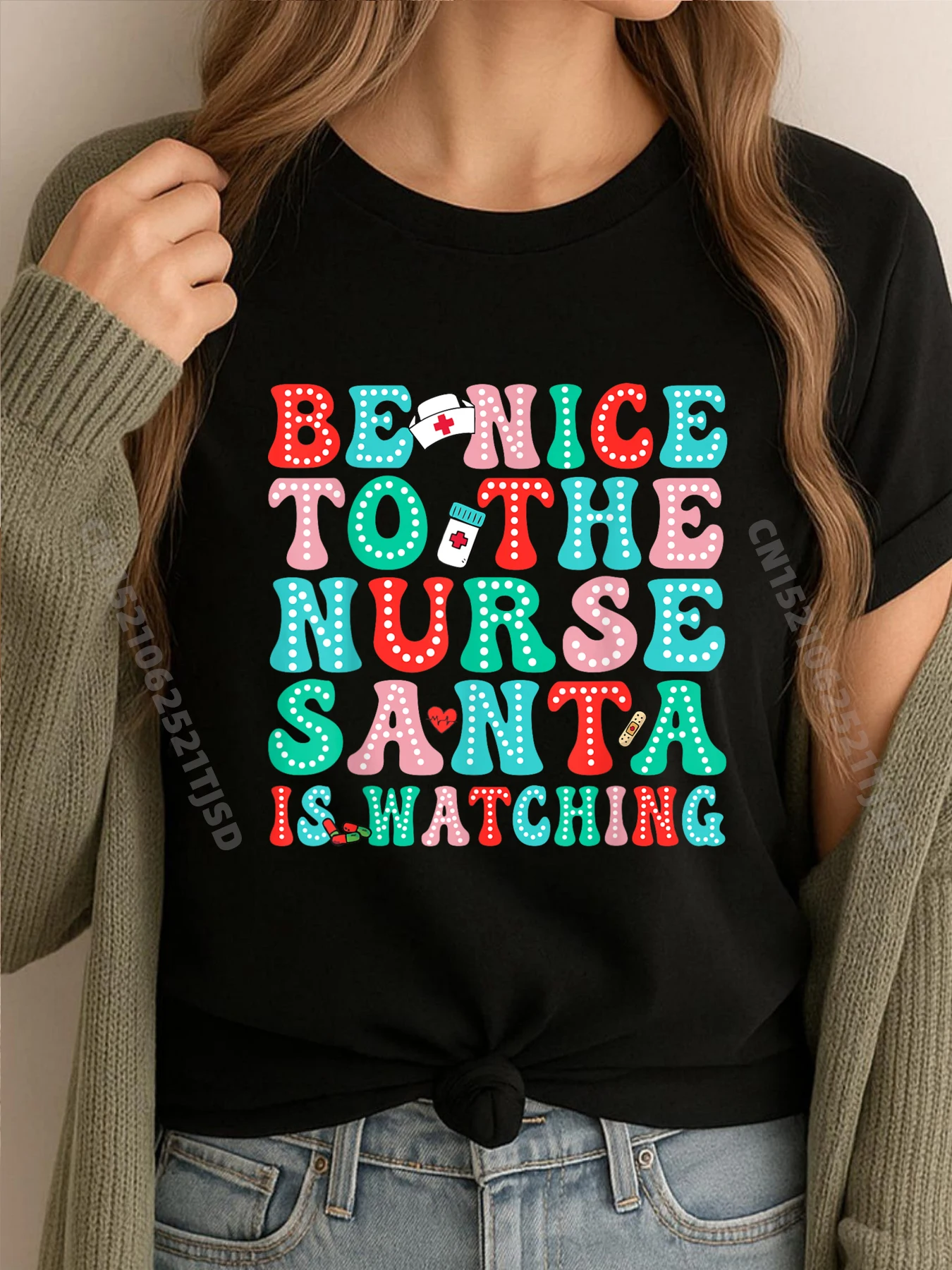 

Медсестра Рождество Be Nice To The Nurse Santa Is Watching Дизайнерская футболка Мужская футболка День памяти