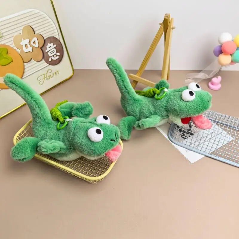 Cartoon Hoppers Plush Keychain Cute Green Magnetic Tongue Lizard Plush Toy Creativity Anime Peripheral Backpack Decoration Gift