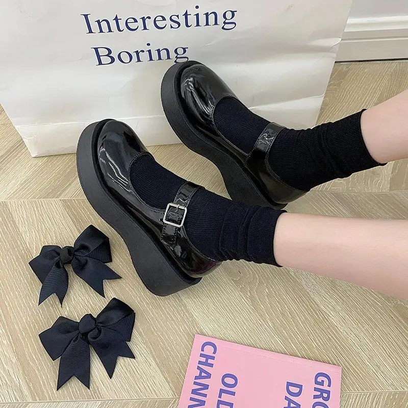 Lolita Shoes Platform Black High Heels Shoes Women Pumps Fashion Patent Leather Plarform Shoes Woman Round Toe Mary Jane Shoes