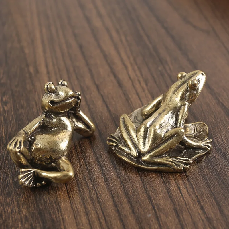 Funny Frog Brass Ornament Mini Lotus Leaf Frog Figurines Pure Copper Animal Tea Pet Home Decorations Antique Crafts Gift