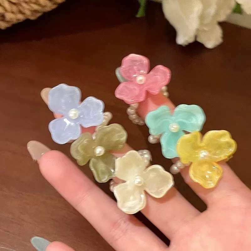 Y2K Violet Flower Acrylic Rings for Women Imitation Pearl Lily Finger Elastic Beaded Ring Korean Unique Creative Trendy Jewelry