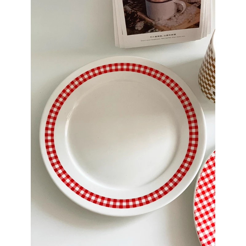 Керамическая тарелка в скандинавском стиле Ins, красная клетчатая тарелка для ресторана, дома, десертные тарелки, суповая тарелка, тарелка для стейка в западном стиле, Рождественский подарок