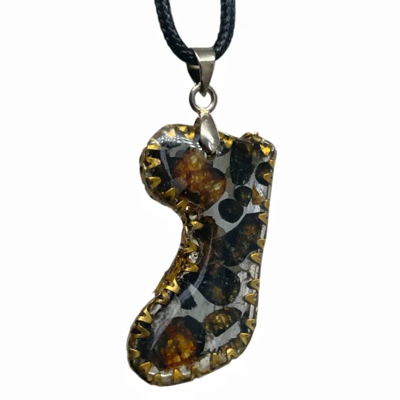 Natural Sericho Meteorite Art‑Cut Pendant Genuine Kenya Pallasite Extraterrestrial Rock Necklace QB317