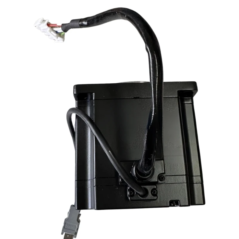 

НОВЫЙ серводвигатель Yaskawa SGMPS-15ACAHB21 Ускоренная доставка на складе