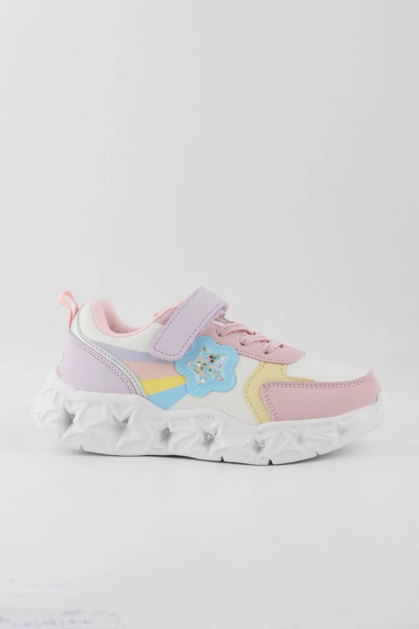 Skin Friendly Rainbow five start Light-up sneakers are cute sporty and functional shoes fashion with the colorful lights