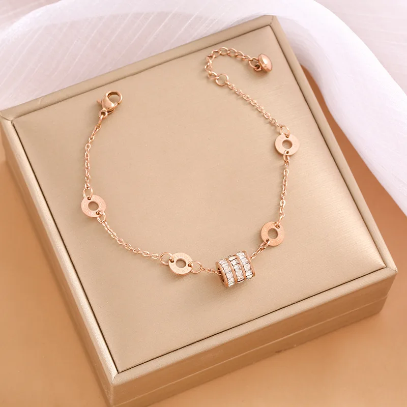 여학생을 위한 디지털 슬림 허리 티타늄 스틸 팔찌는 퇴색하지 않고 개성을 돋보이게 합니다.