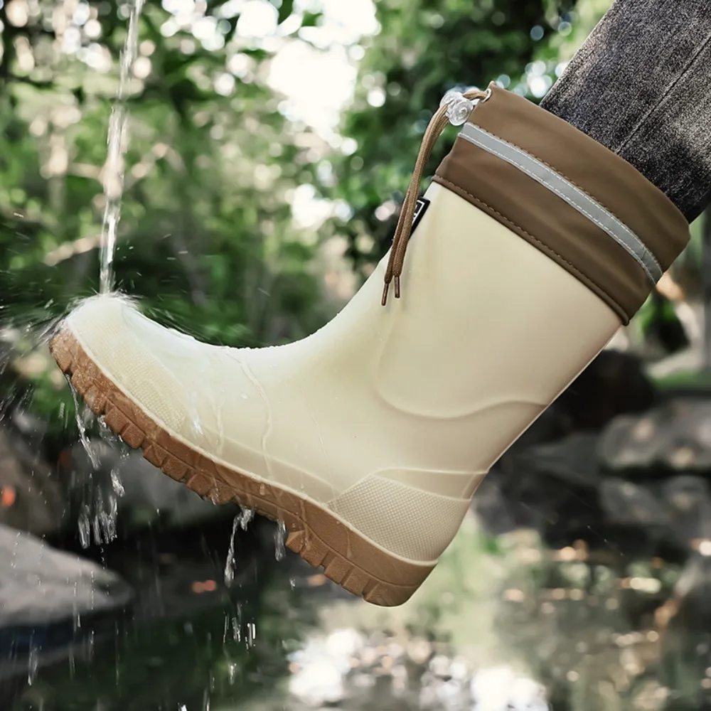 

Men's Lightweight Waterproof Fishing Rain Boots Anti-slip Wear-resistant PVC Boot Tube round Toe EVA Insole Plain Color Adult