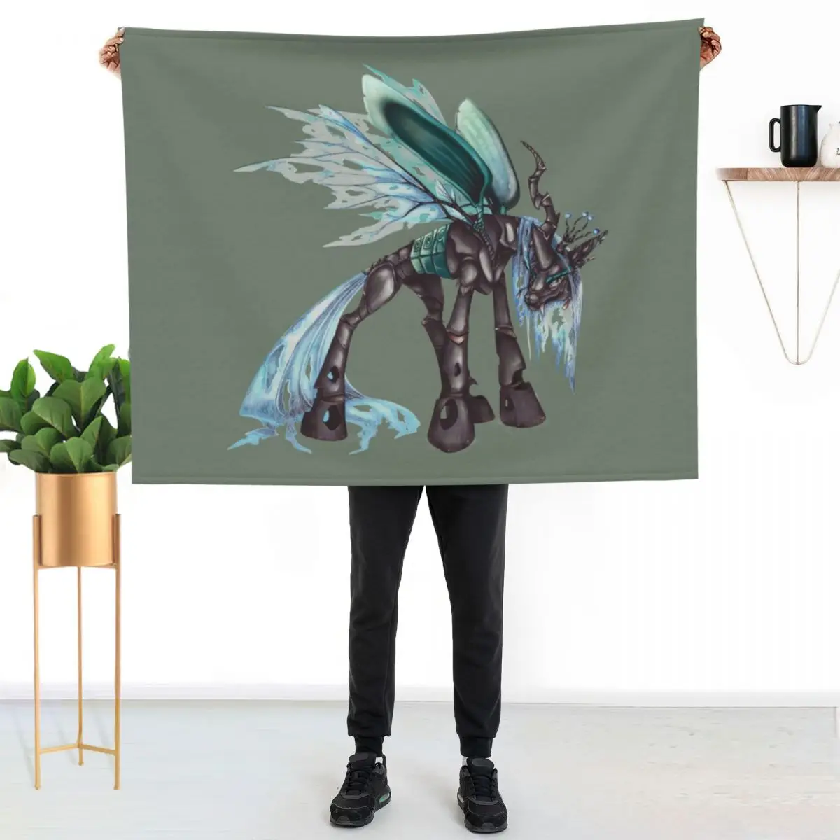 

Queen Chrysalis Throw Blanket Multi Purpose Soft Warm Blanket for Home Travel