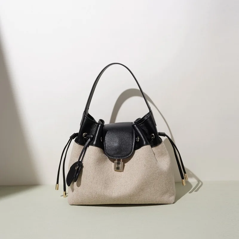 Ladies Crossbody-Bag From Luxury Brand, Genuine Leather With Adjustable Chain, Compact Yet Spacious, Great For Evening Events