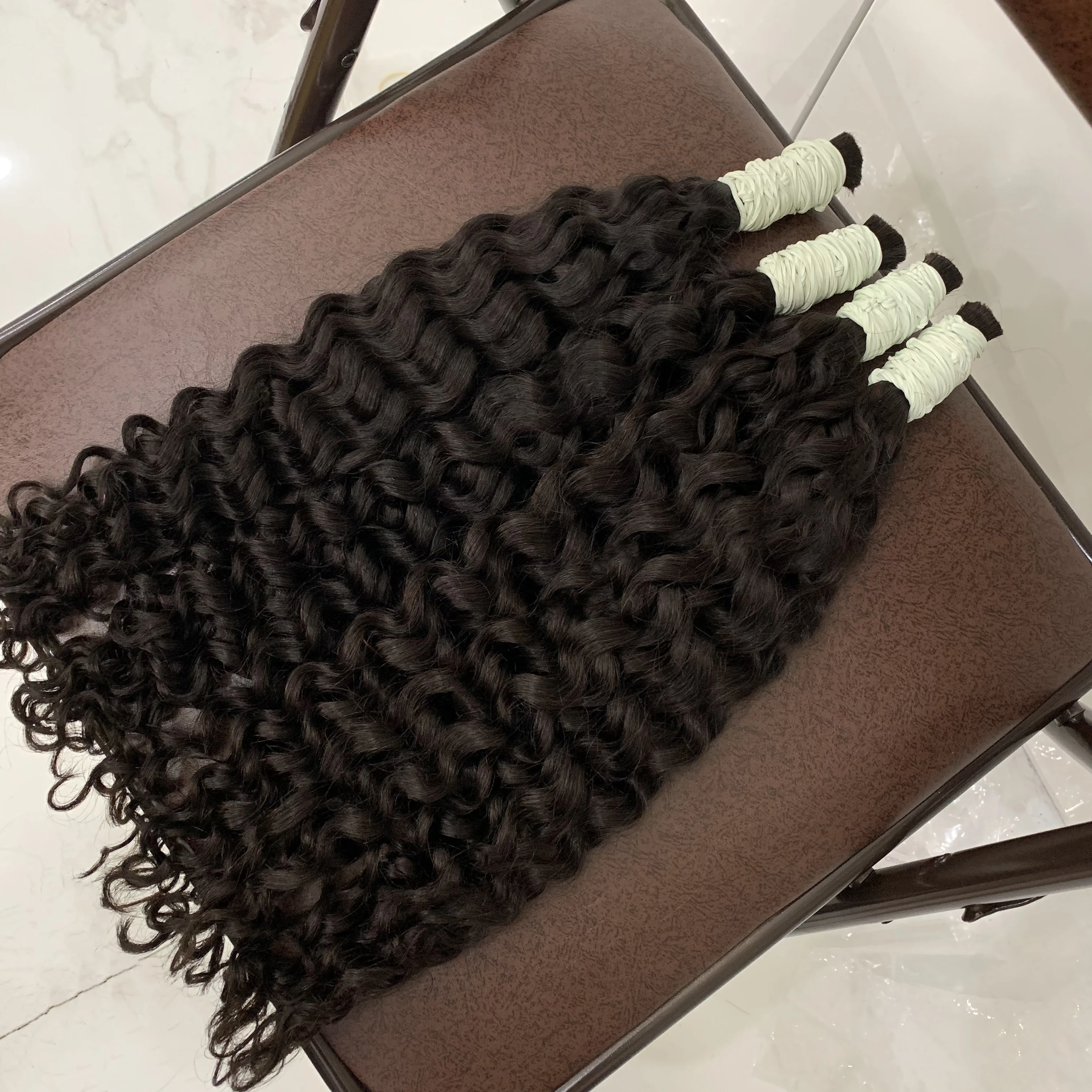 100%人毛ブレイズヘア、ナチュラルルーズディープウェーブカーリーバルク人毛、ブレイズ用、ノーウェフトヘアエクステンション、ウィービング用