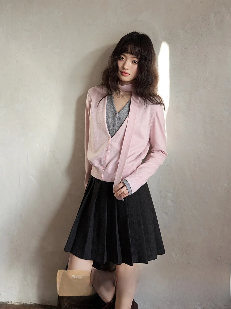 

Ele Korean Sle Knitted Top with Saes for Women Beautiful Fake Two-Piece Loose Fit Long Sve V-Ne Casual Wear