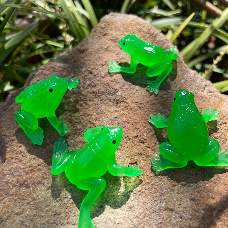 10Pcs Spoof Simulation Soft Rubber Frog Model Animal Toys Toad Tricky Scary Squeeze Frog Toys Children\'s Gifts